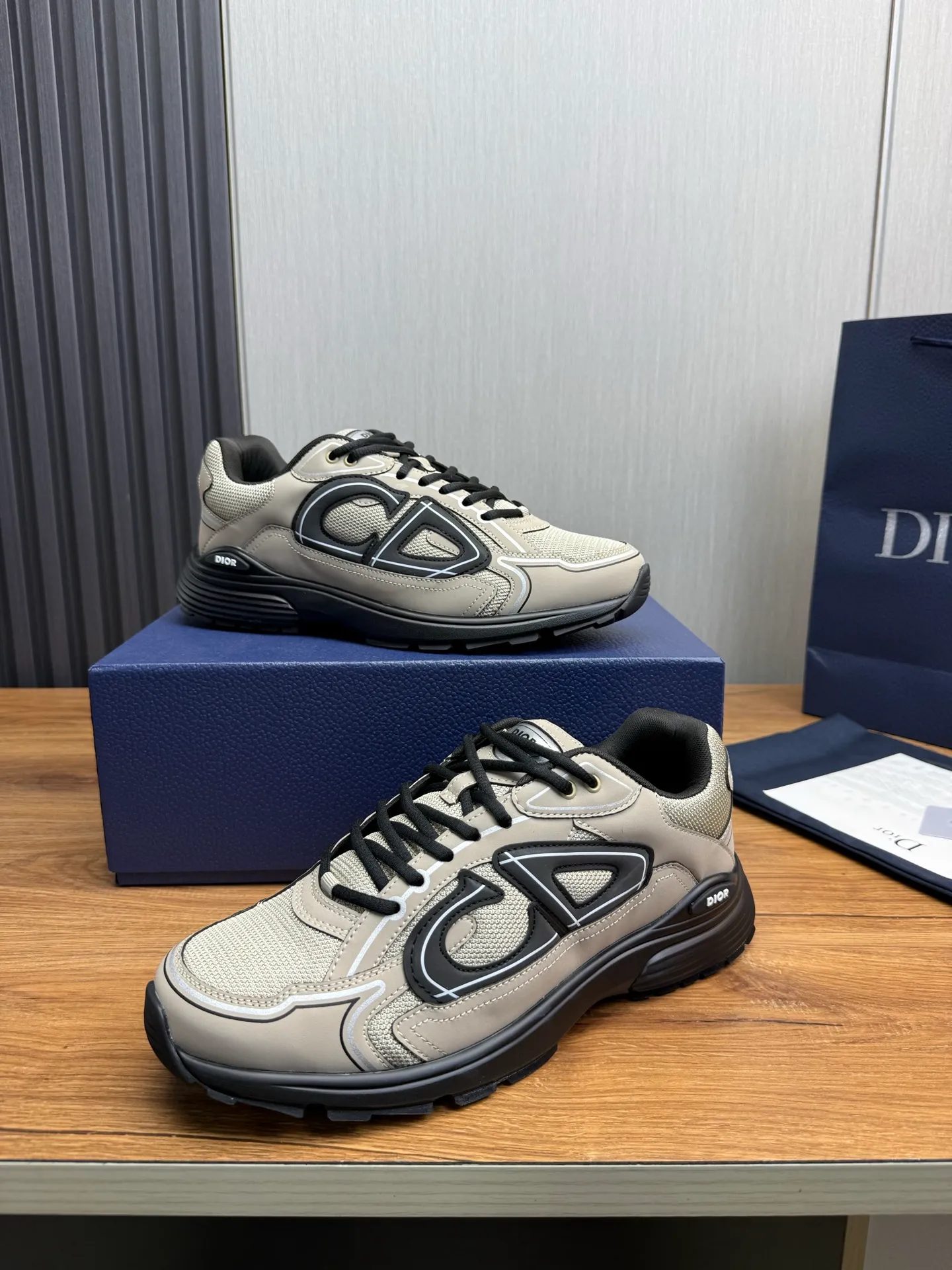 Men's men's shoes 💰580💰 Dior Dior.B30 couple hot sale ❤️💚Official website 1:1 replica ⬆️Imported cowhide stitching, comfortable mesh lining 35-45 (45 customized, non-refundable)